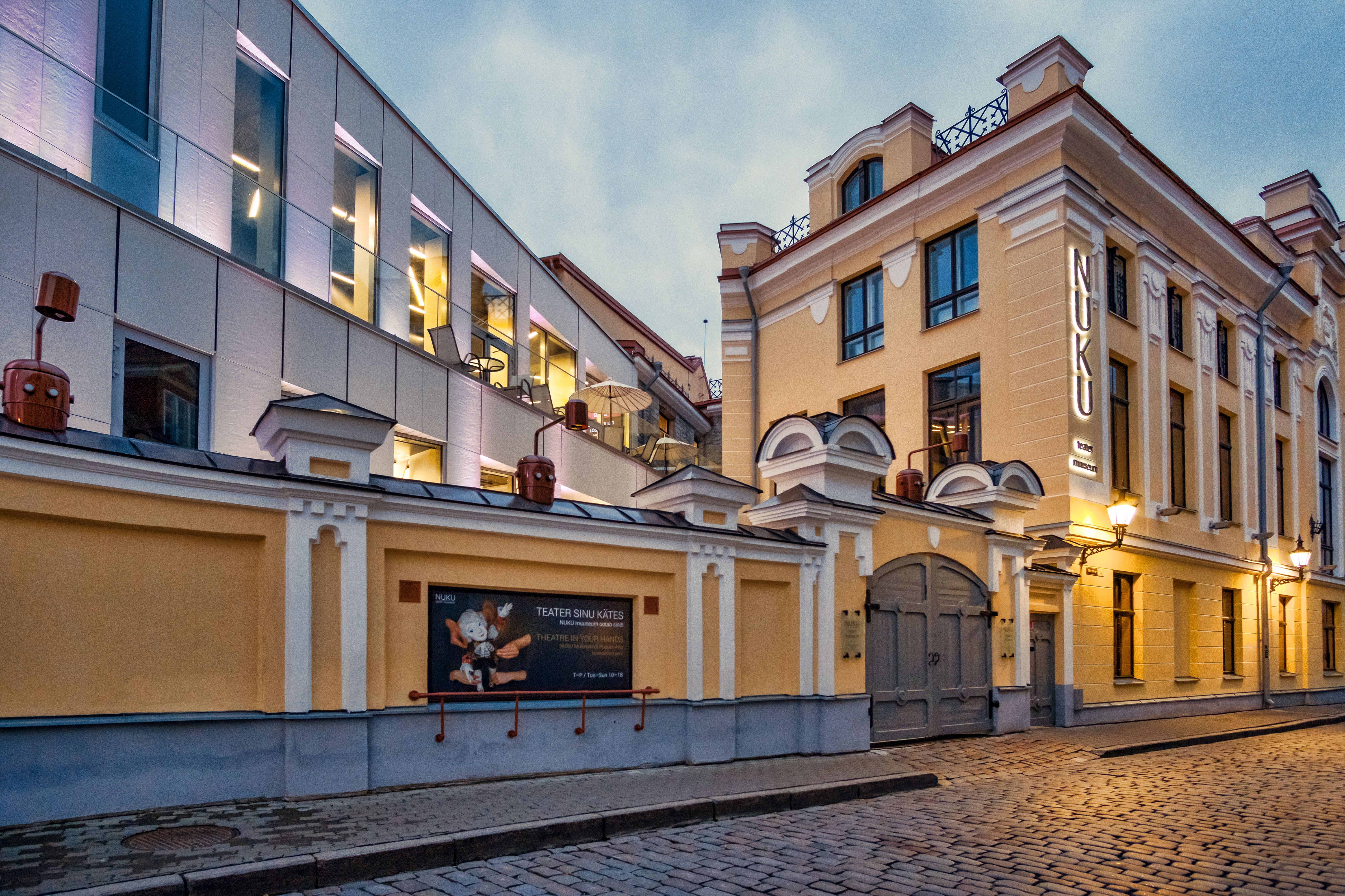 Eesti noorsooteatrite ajalootaust