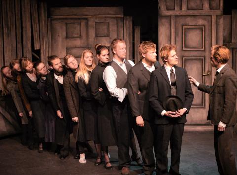 Fotol (vasakult) Grete Konksi, Henessi Schmidt,Karolin Jürise,Loviise Kapper,Stefan Hein,Silva Pijon,Maarja Tammemägi,Elena Koit,Mathias-Einari Leedo,Hans Kristian Õis, Kristjan Poom ja Elar Vahter .jpeg