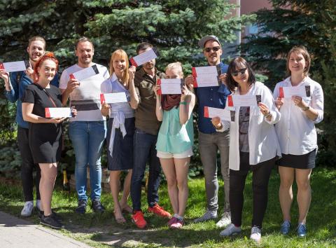 NUKU teatri 65. hooaeg lõppes kolleegipreemiate jagamisega